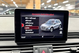 harmaa Audi Q5 2020 kuva 18.