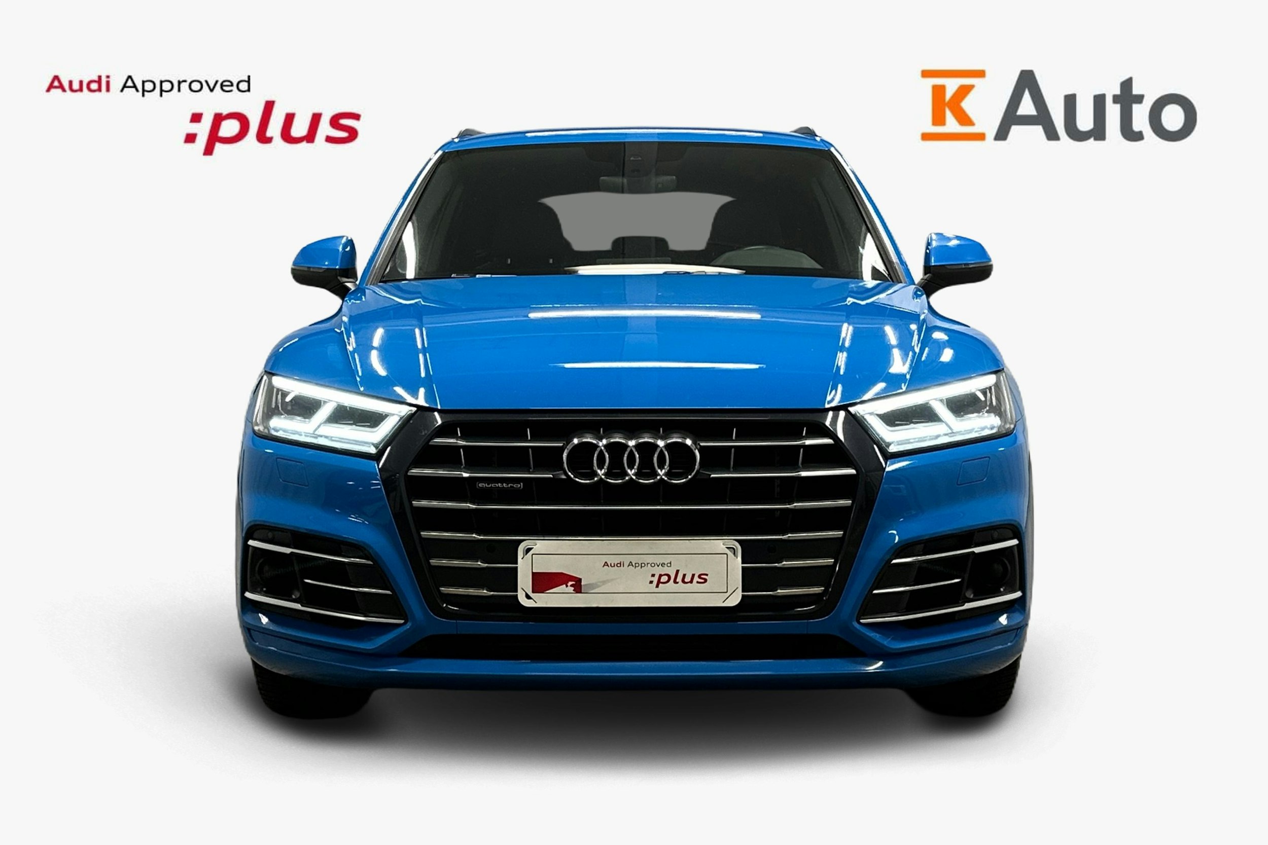 sininen Audi Q5 2020 kuva 5.