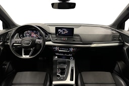 sininen Audi Q5 2020 kuva 9.