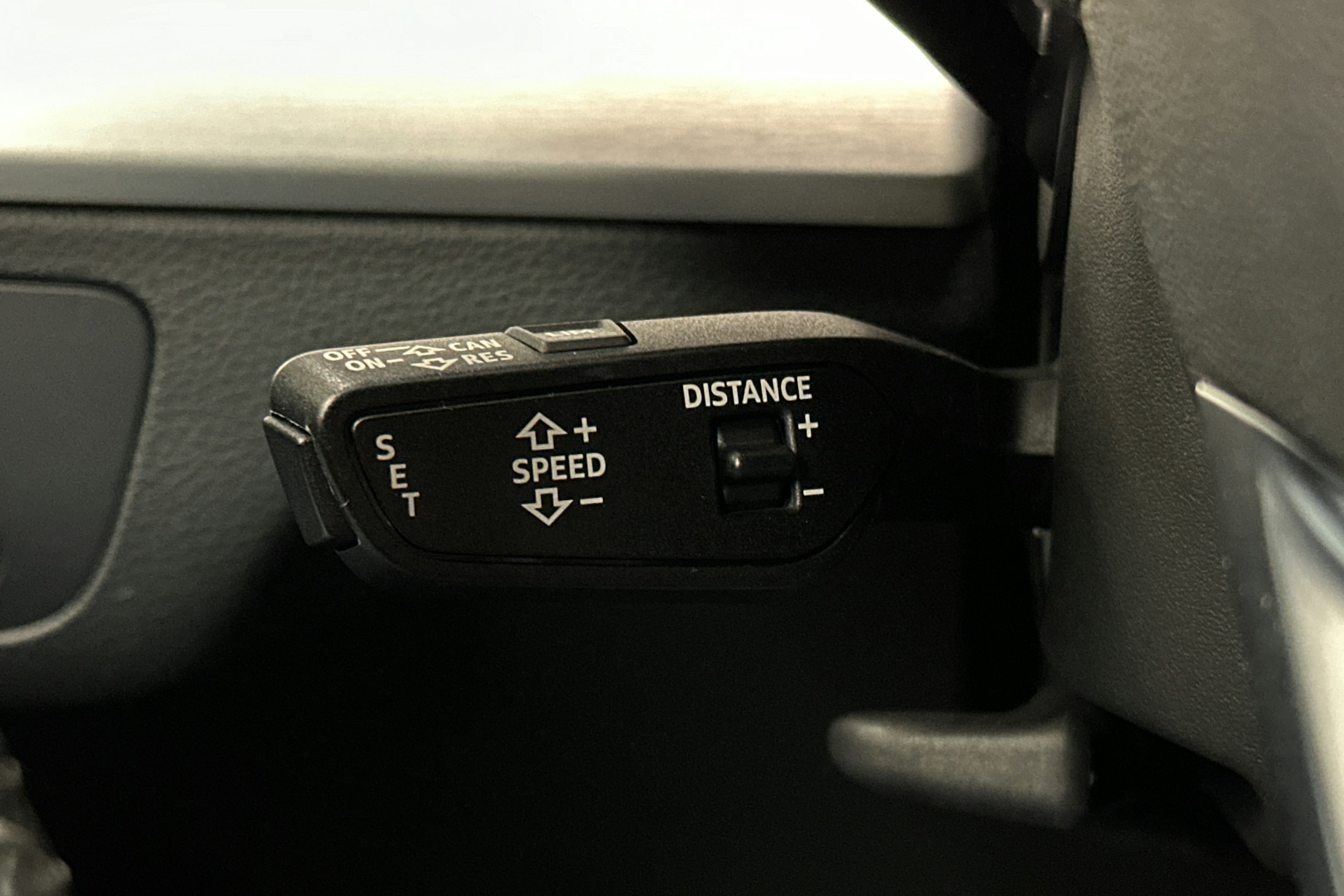 sininen Audi Q5 2020 kuva 23.