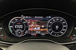 sininen Audi Q5 2020 kuva 24.