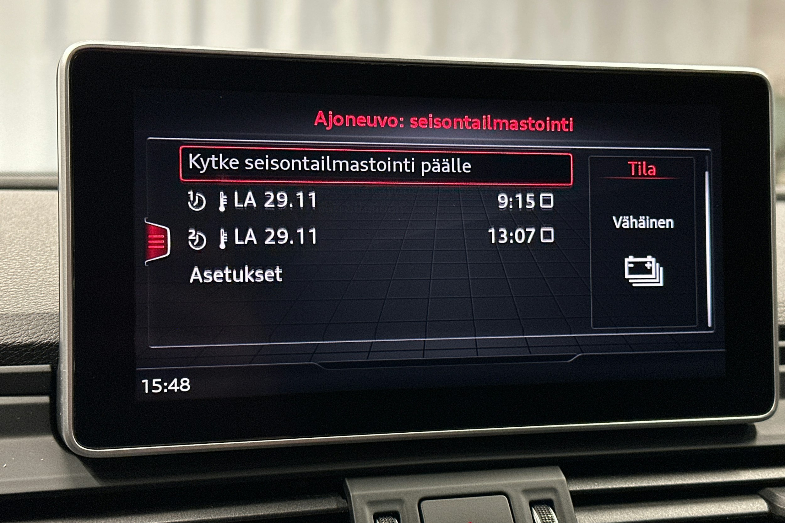 sininen Audi Q5 2020 kuva 28.