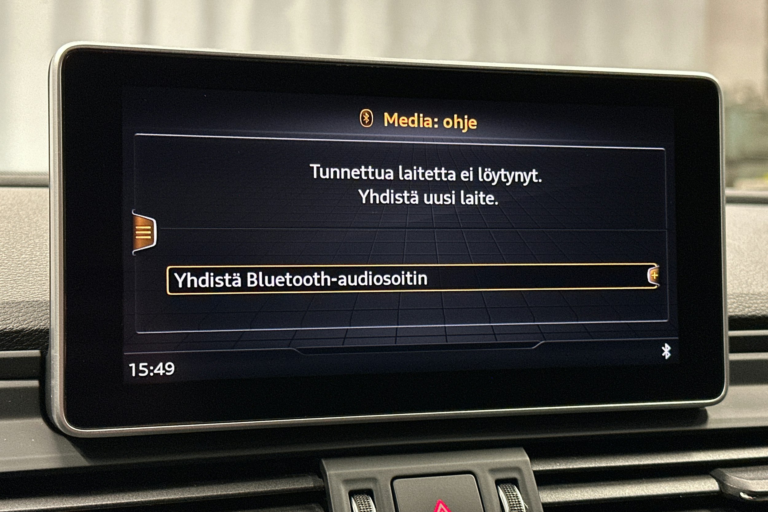 sininen Audi Q5 2020 kuva 30.