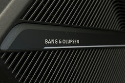 sininen Audi Q5 2020 kuva 35.