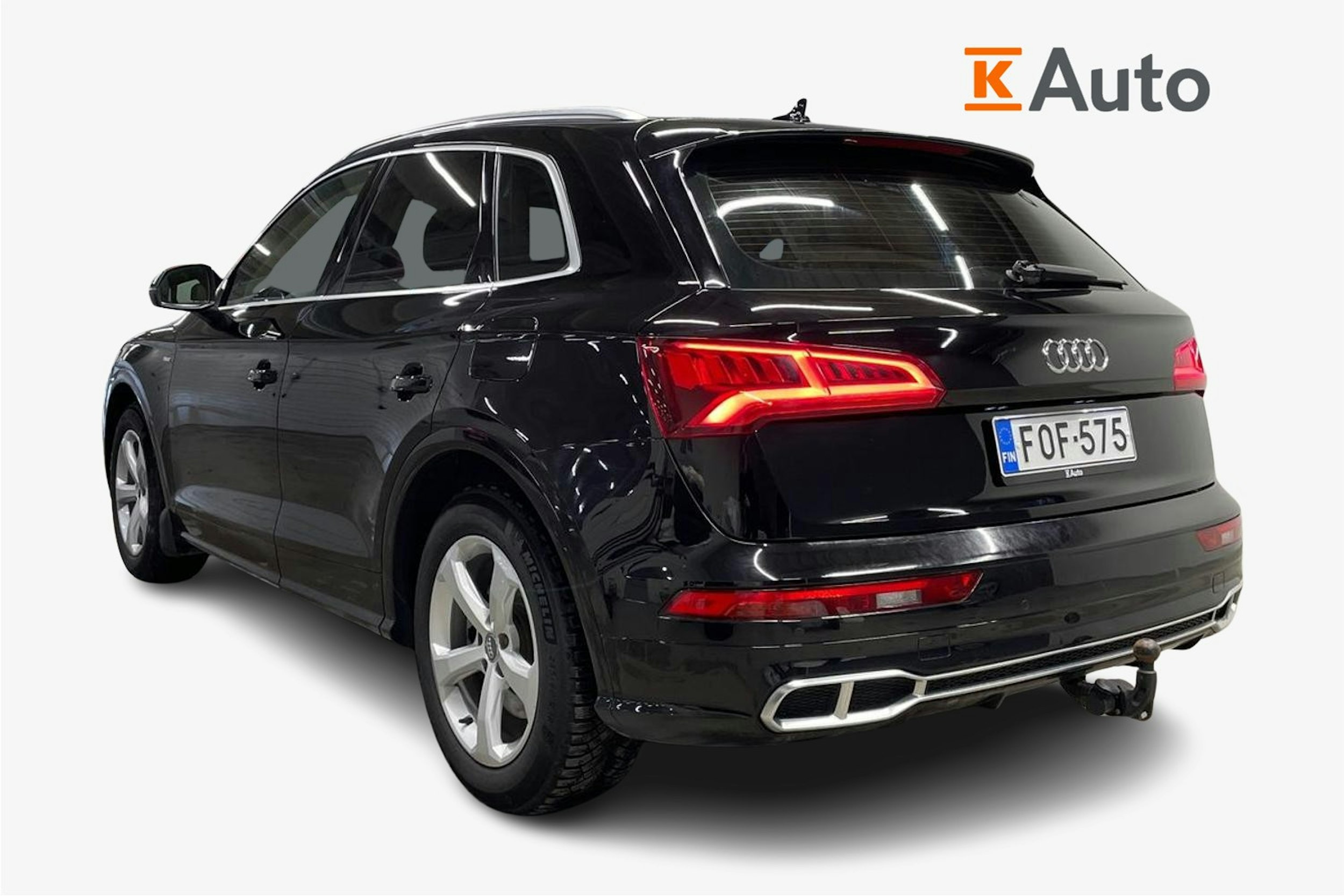 musta Audi Q5 2020 kuva 2.