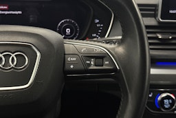 Sininen Audi Q5 2020 kuva 16.