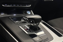 Sininen Audi Q5 2020 kuva 20.