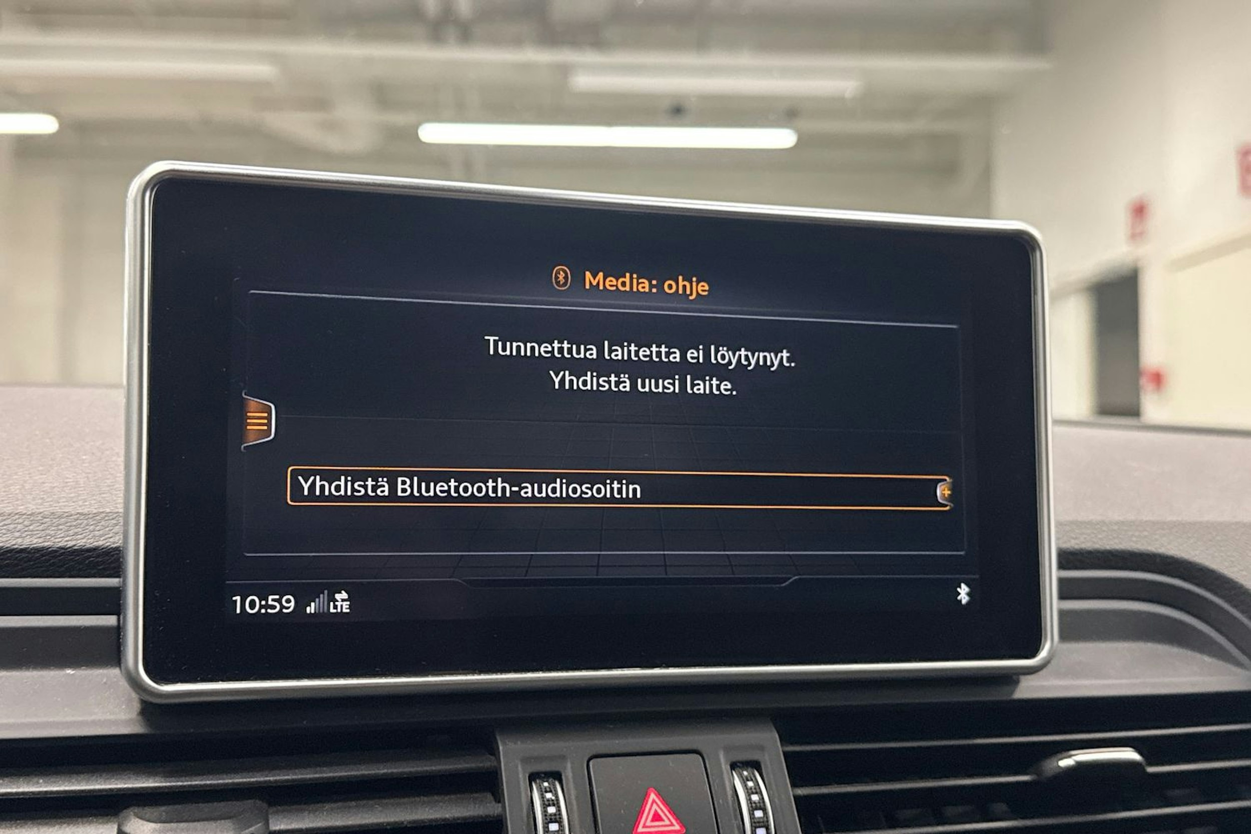 Sininen Audi Q5 2020 kuva 28.