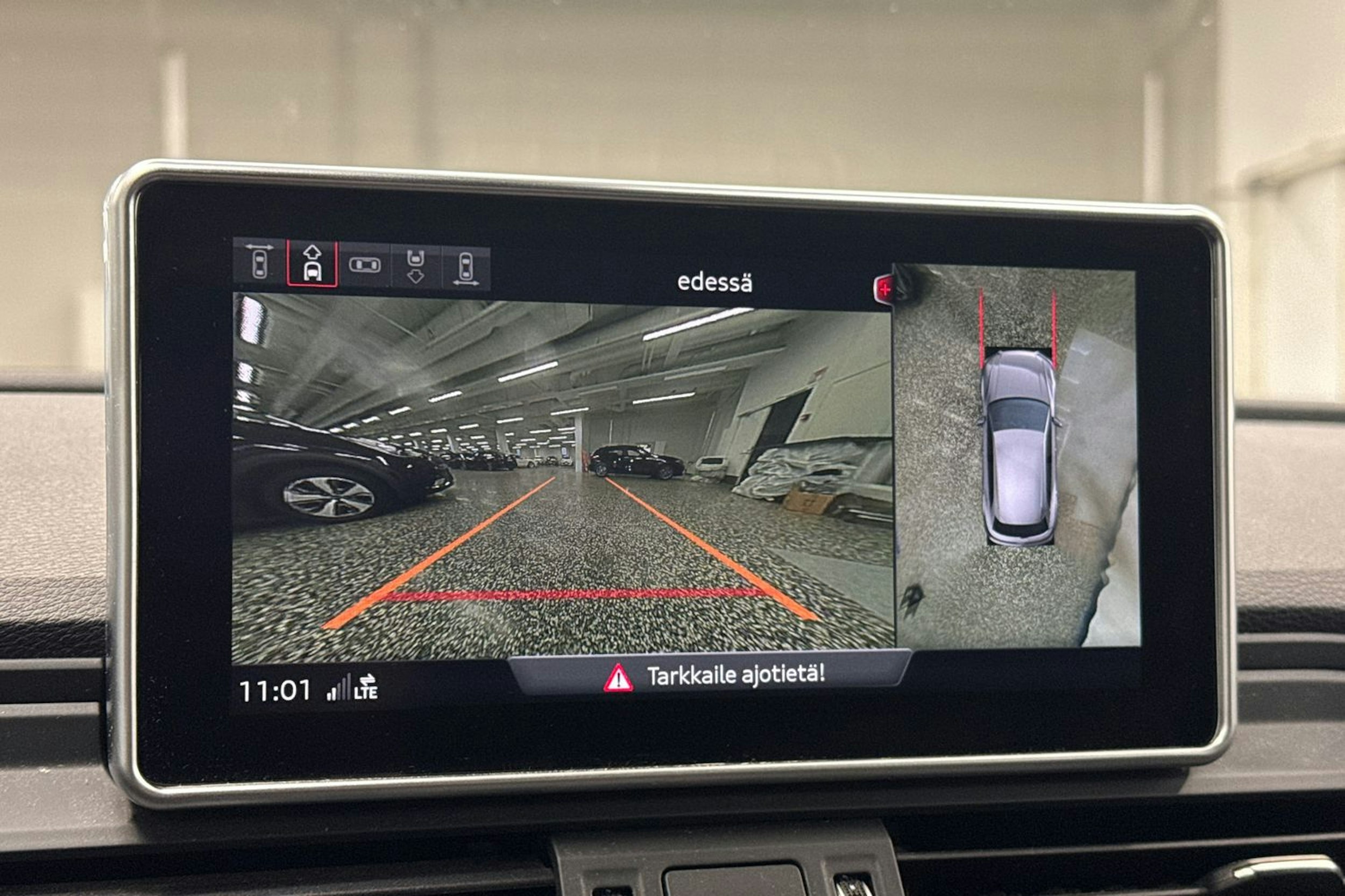 Sininen Audi Q5 2020 kuva 36.