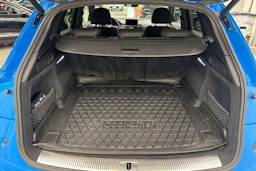 Sininen Audi Q5 2020 kuva 37.