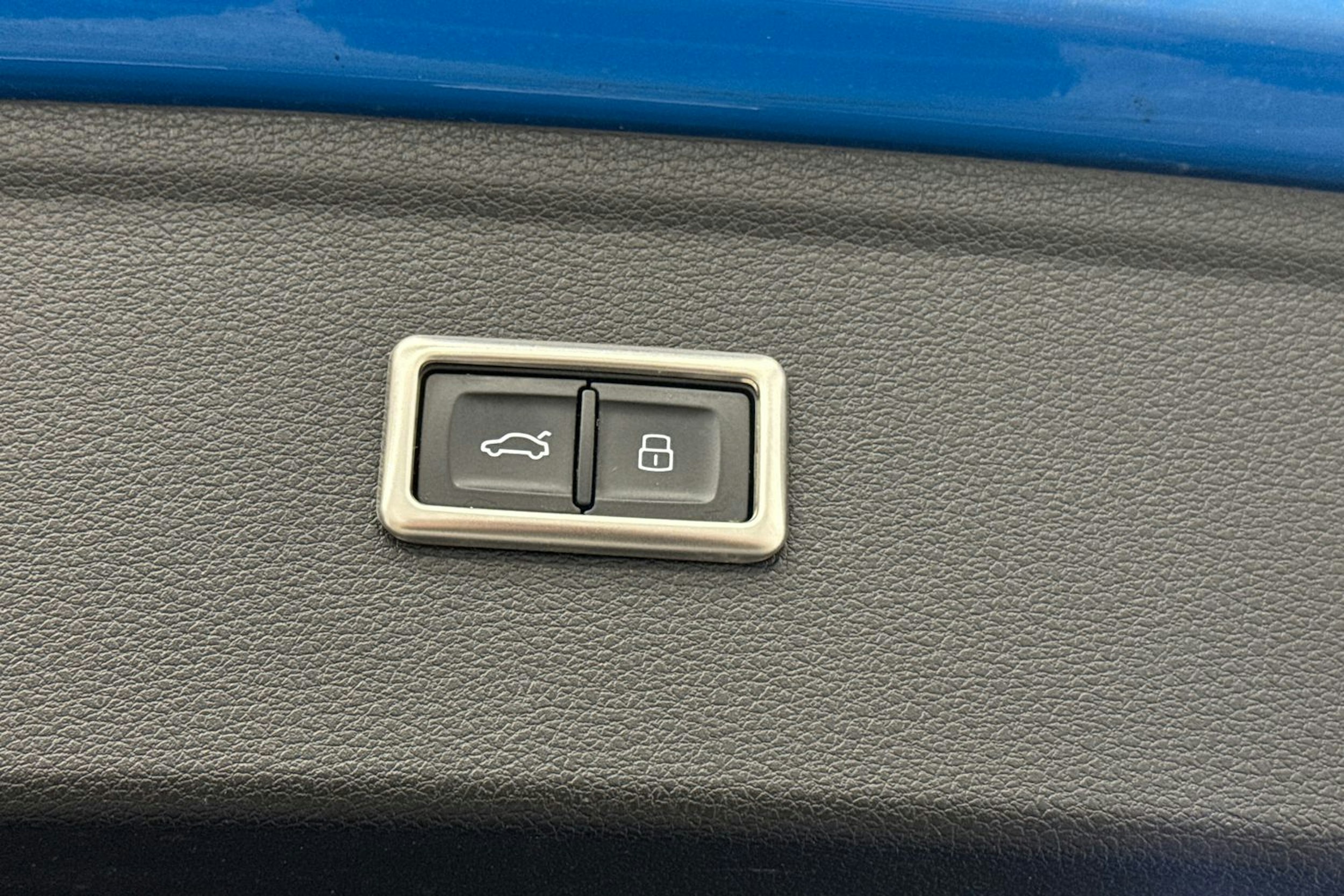 Sininen Audi Q5 2020 kuva 38.