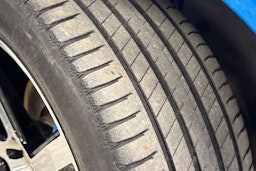 Sininen Audi Q5 2020 kuva 40.