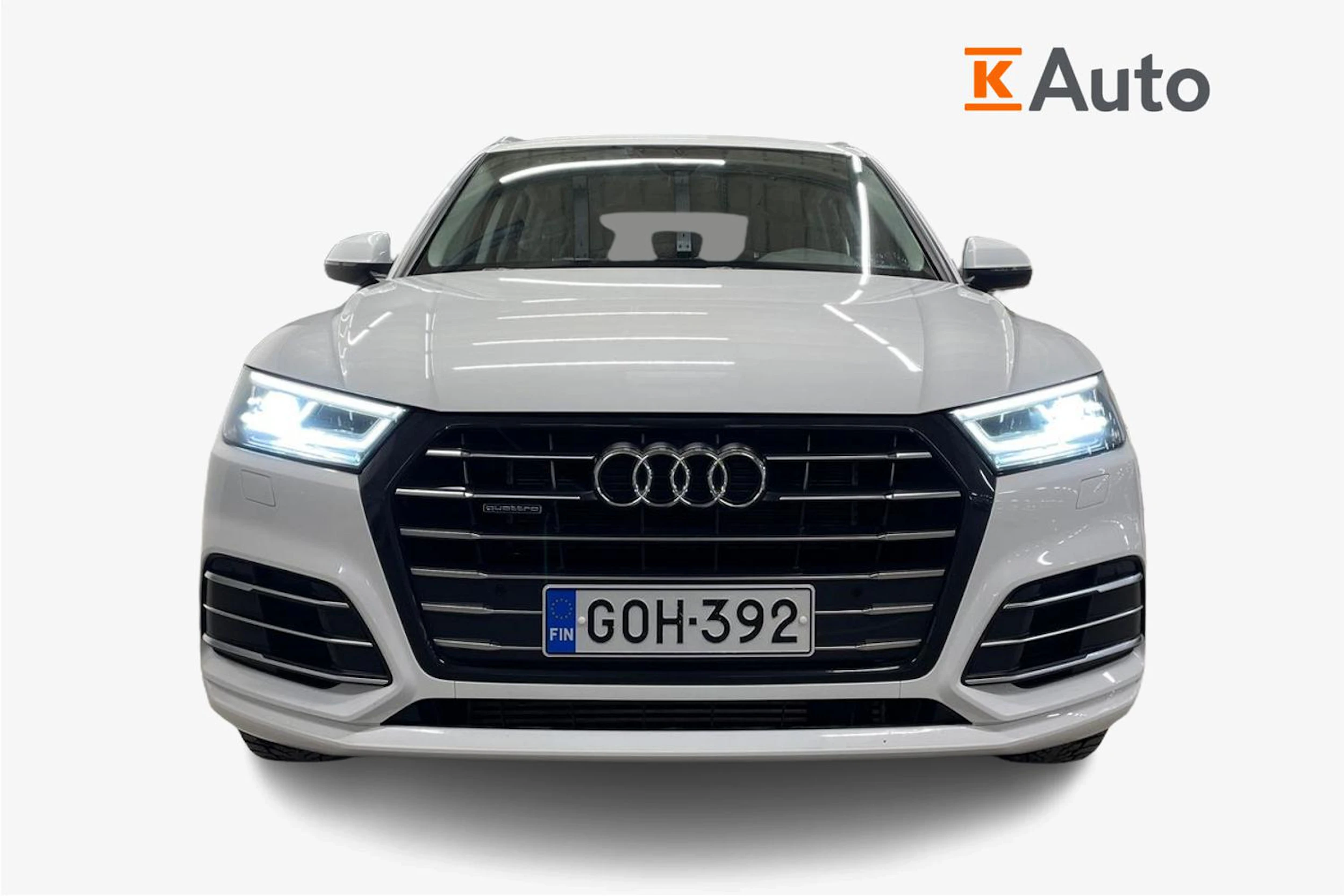 Valkoinen Audi Q5 2020 kuva 4.