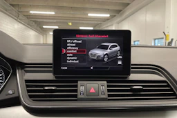 Valkoinen Audi Q5 2020 kuva 16.
