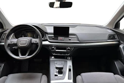 harmaa Audi Q5 2020 kuva 7.