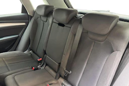 harmaa Audi Q5 2020 kuva 8.