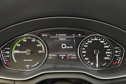 harmaa Audi Q5 2020 kuva 20.