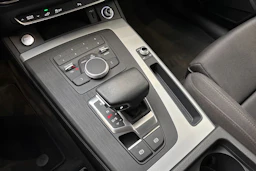 harmaa Audi Q5 2020 kuva 22.