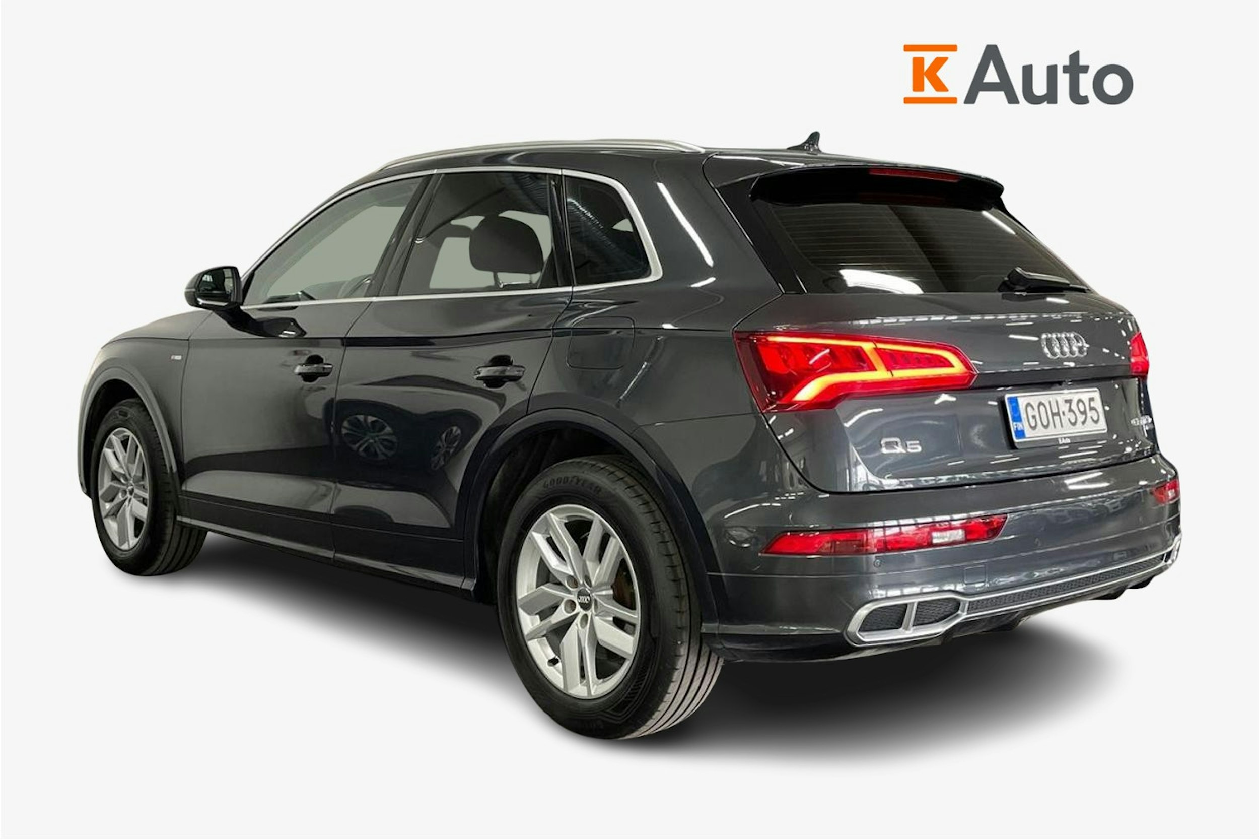 Harmaa Audi Q5 2020 kuva 2.