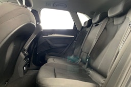 Harmaa Audi Q5 2020 kuva 10.