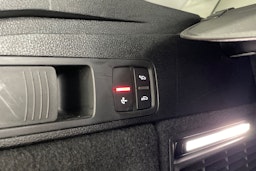 Harmaa Audi Q5 2020 kuva 27.