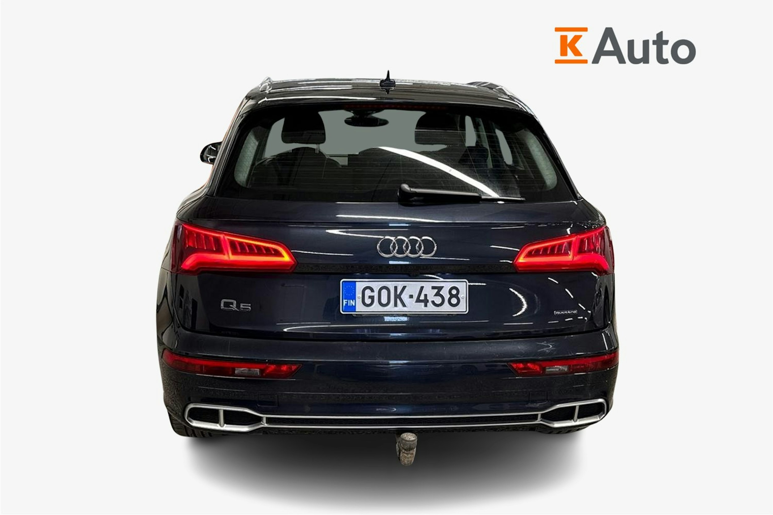 sininen Audi Q5 2020 kuva 3.