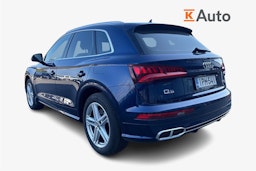 sininen Audi Q5 2020 kuva 2.