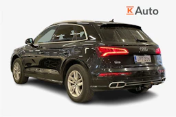 musta Audi Q5 2020 kuva 2.