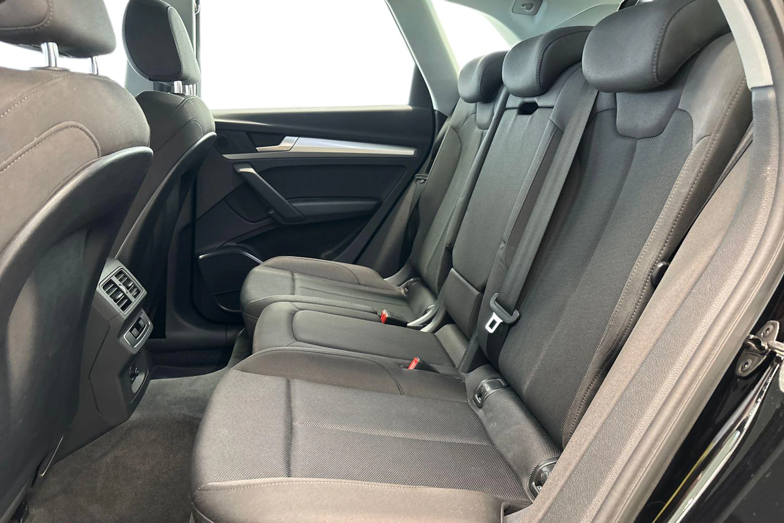 Audi Q5 2020 kuva 11.
