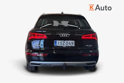 Musta Audi Q5 2020 kuva 3.