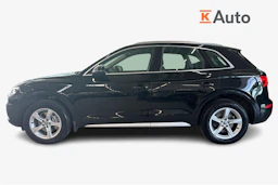 Musta Audi Q5 2020 kuva 5.
