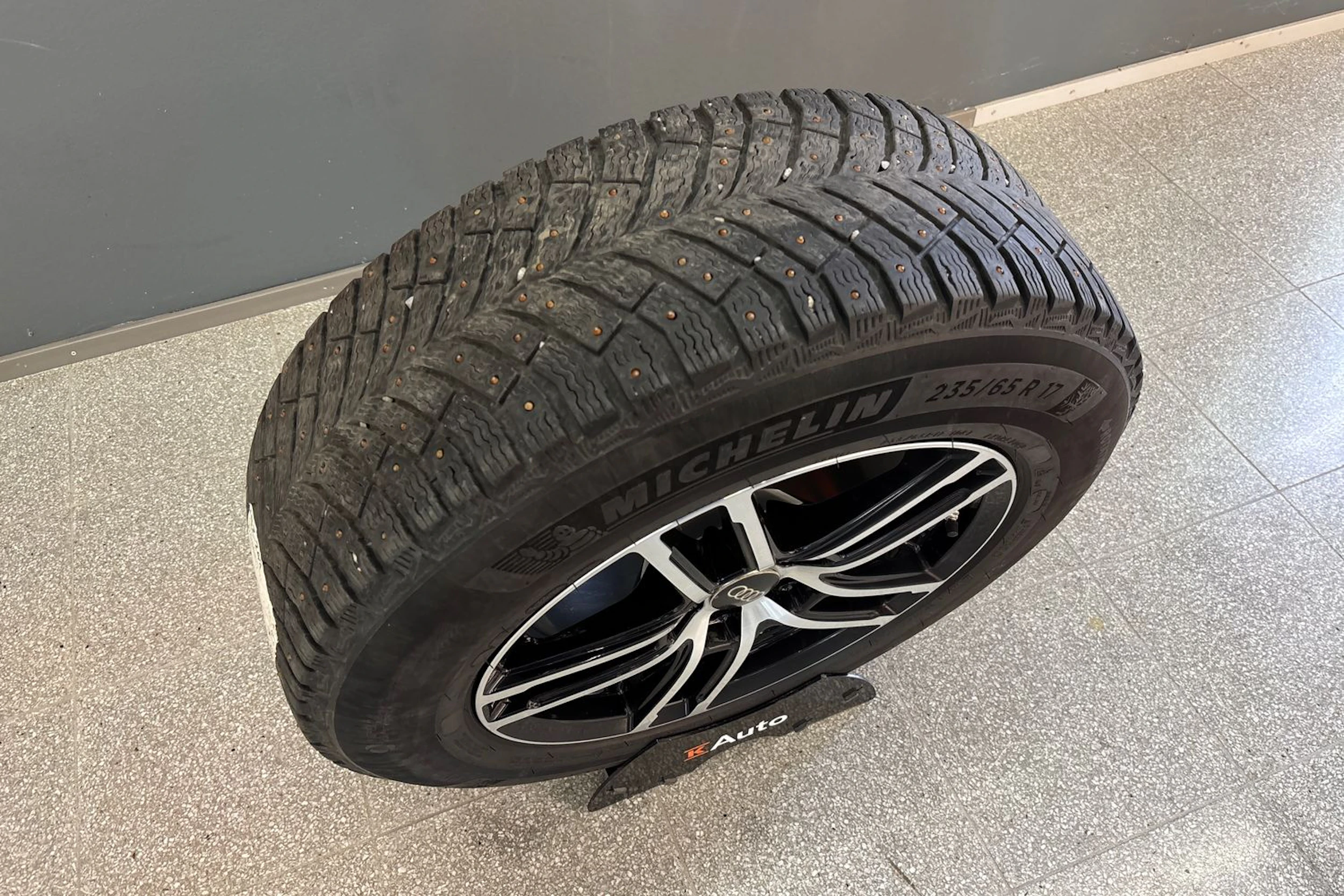 Musta Audi Q5 2020 kuva 25.