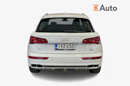 Valkoinen Audi Q5 2020 kuva 4.