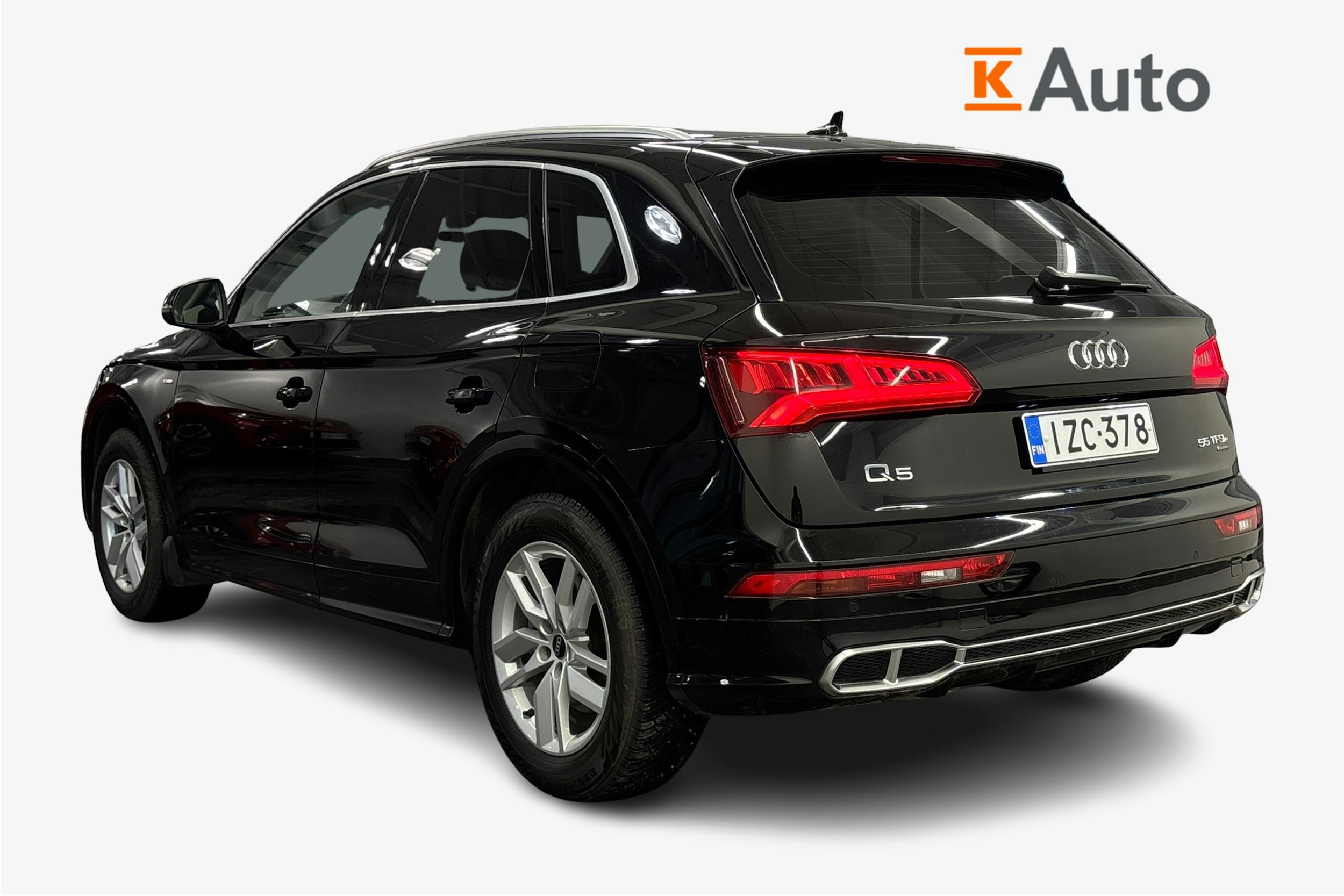 musta Audi Q5 2020 kuva 2.