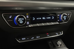 musta Audi Q5 2020 kuva 28.