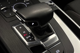 musta Audi Q5 2020 kuva 30.