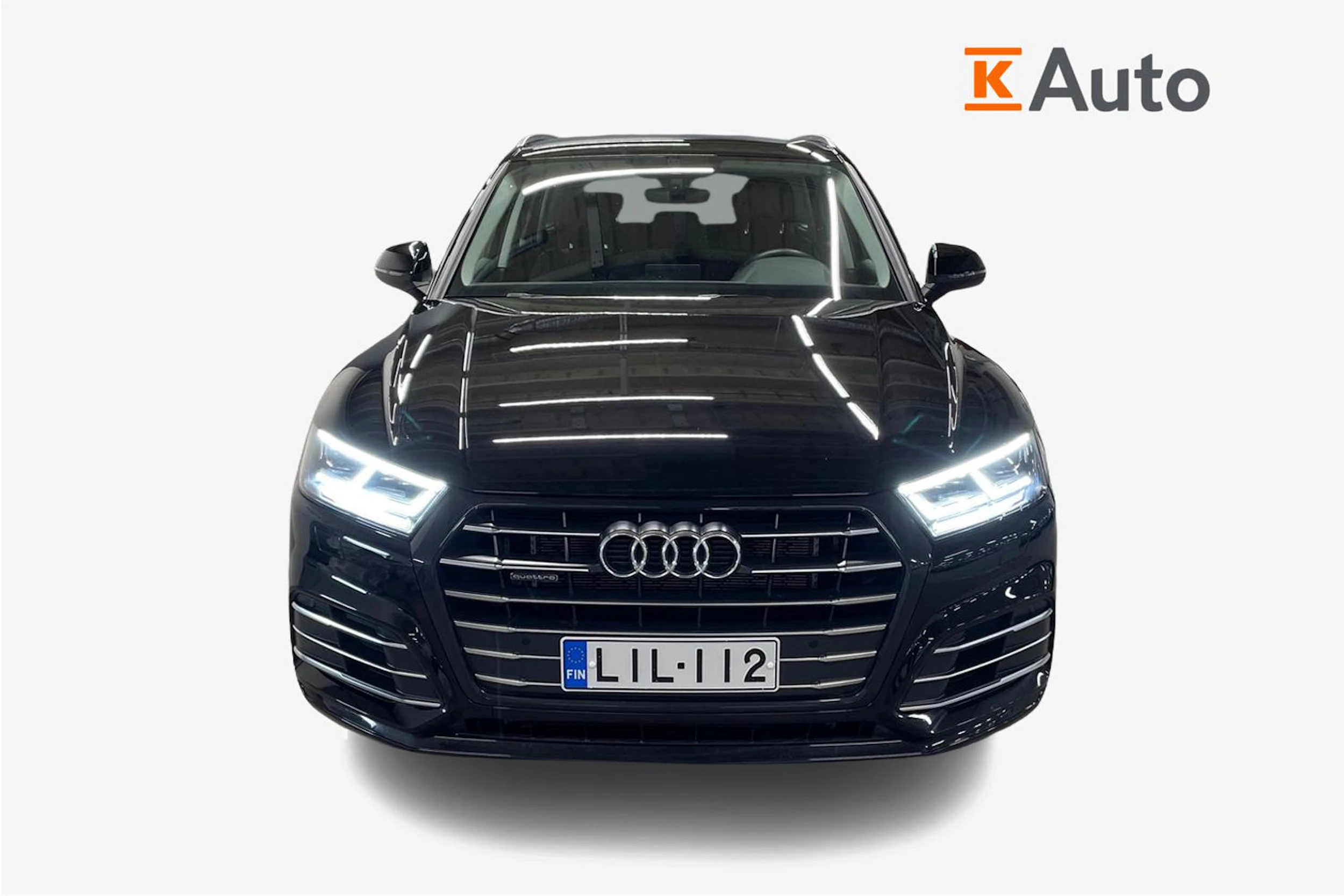 musta Audi Q5 2020 kuva 5.