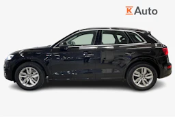 musta Audi Q5 2020 kuva 7.