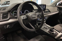 musta Audi Q5 2020 kuva 25.