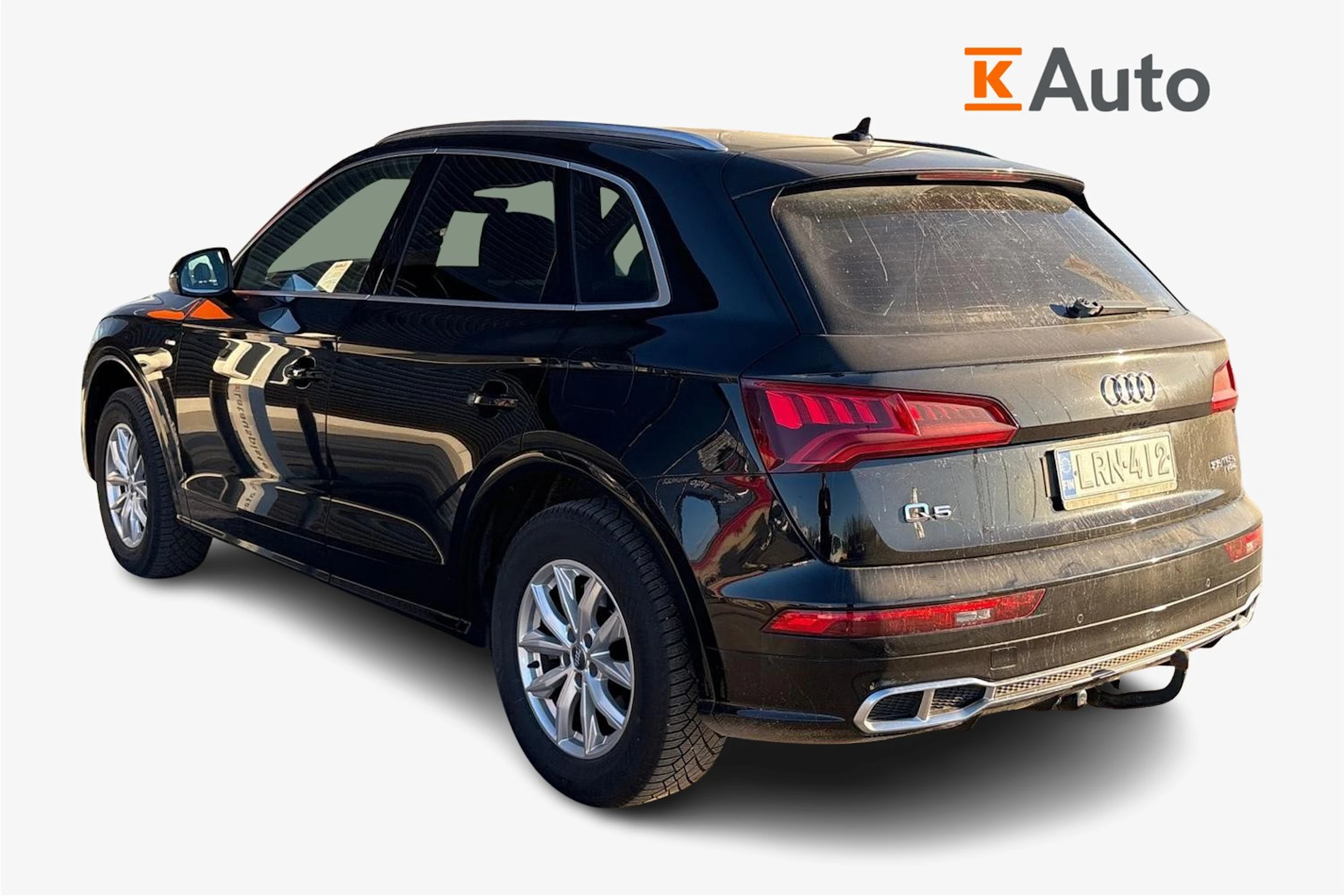 musta Audi Q5 2020 kuva 2.