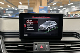 musta Audi Q5 2020 kuva 20.