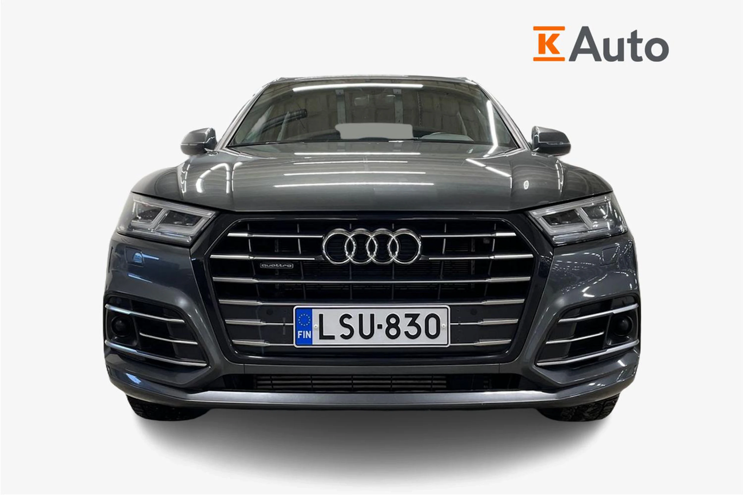 harmaa Audi Q5 2020 kuva 4.