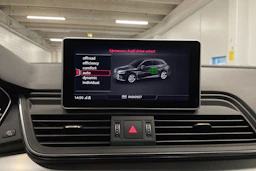 harmaa Audi Q5 2020 kuva 19.