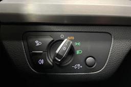 harmaa Audi Q5 2020 kuva 23.