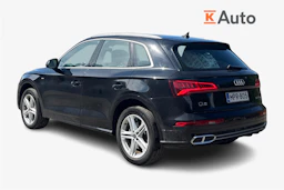 musta Audi Q5 2020 kuva 2.