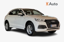Valkoinen Audi Q5 2020 kuva 1.