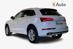 Valkoinen Audi Q5 2020 kuva 2.