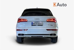 Valkoinen Audi Q5 2020 kuva 3.