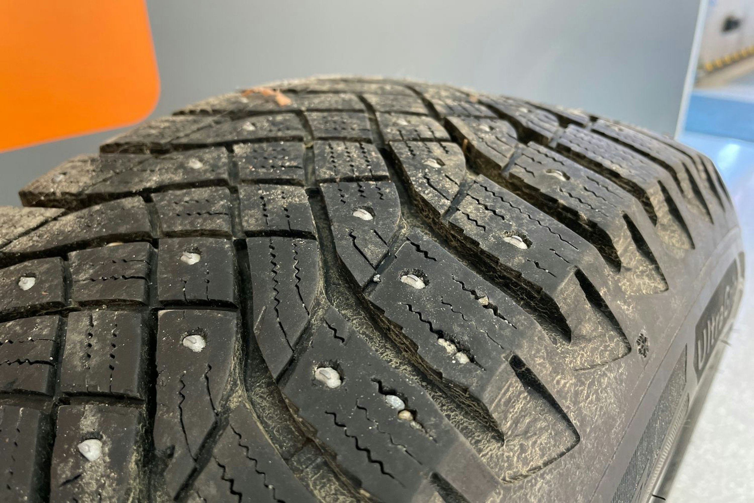 Valkoinen Audi Q5 2020 kuva 15.