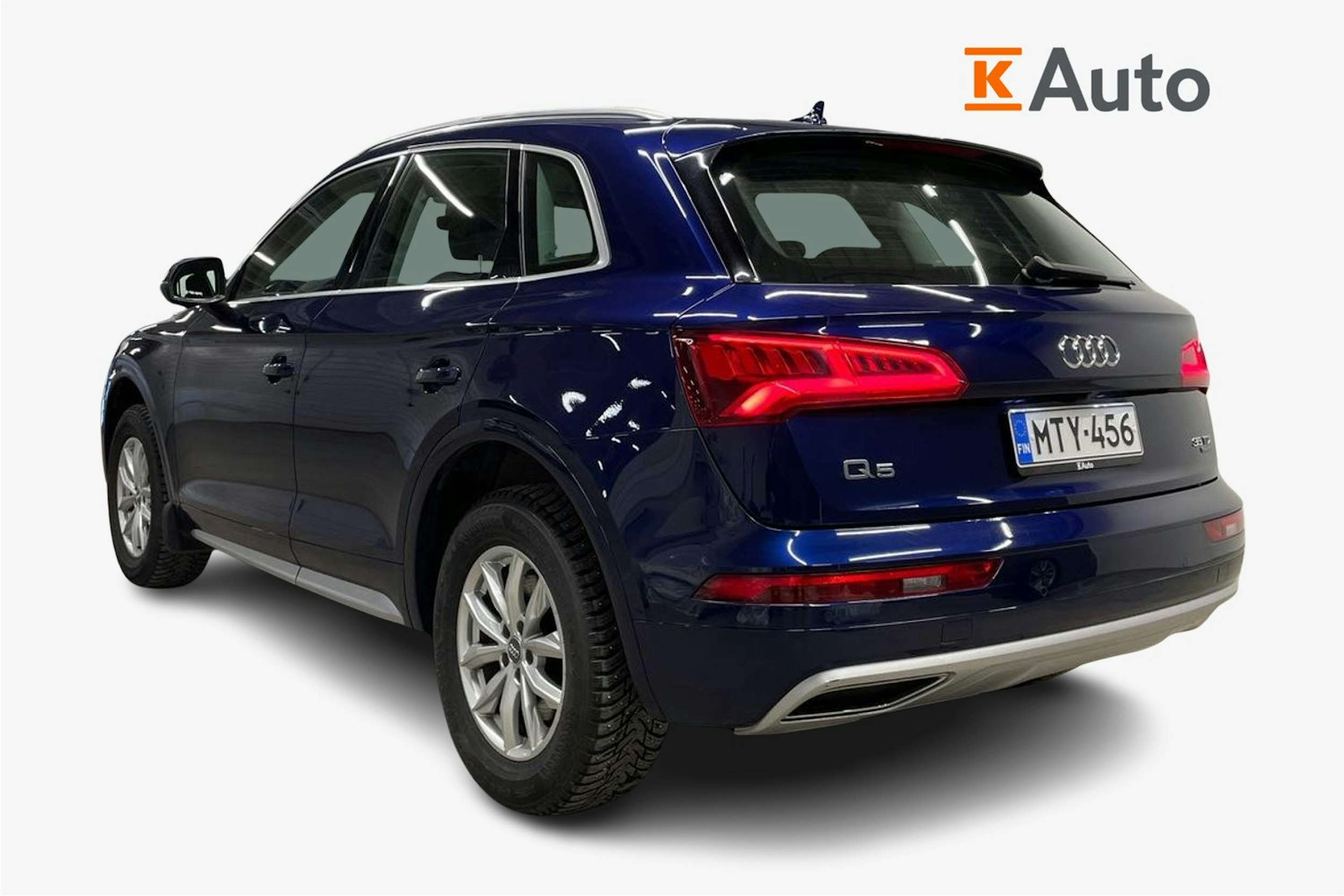 met. sininen Audi Q5 2020 kuva 2.